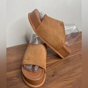 Wal & Pai Stone EU Size 41/10.5 Platform Sandals Tan Leather Suede Boho Earthy